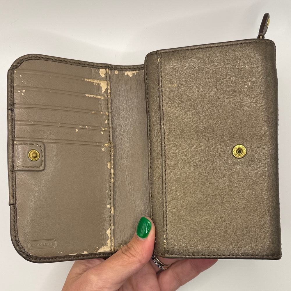 Coach Ashley Pleated Leather Accordion Zip Wallet (Rehab) - Picture 8 of 11